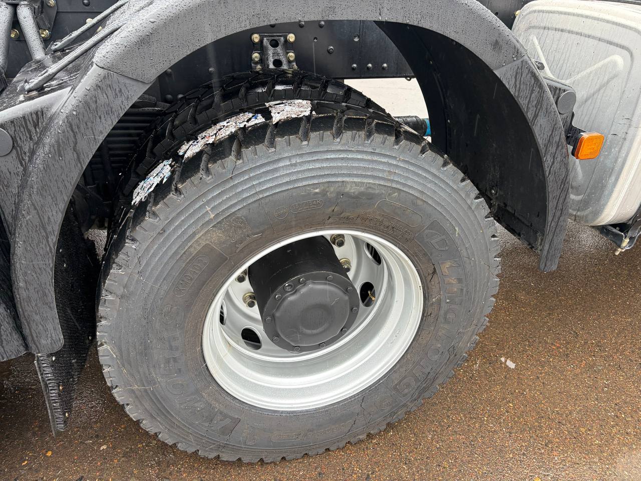 Седельный тягач Shacman X3000 SX42586V385 (Серый) 2024г. 6x6 в Екатеринбурге