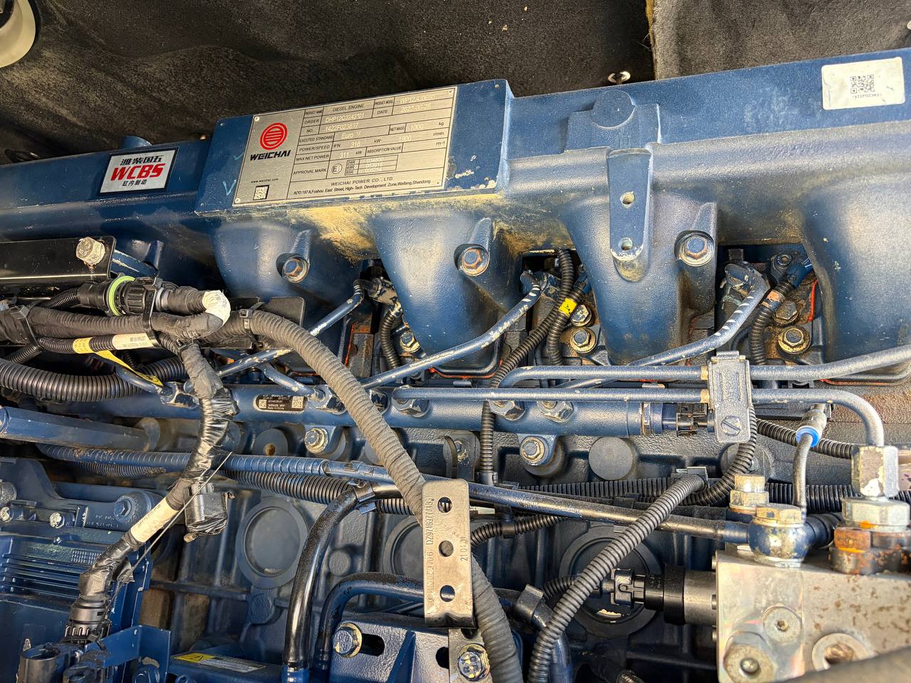 Седельный тягач Shacman X3000 SX42586V385 6x6 в Екатеринбурге